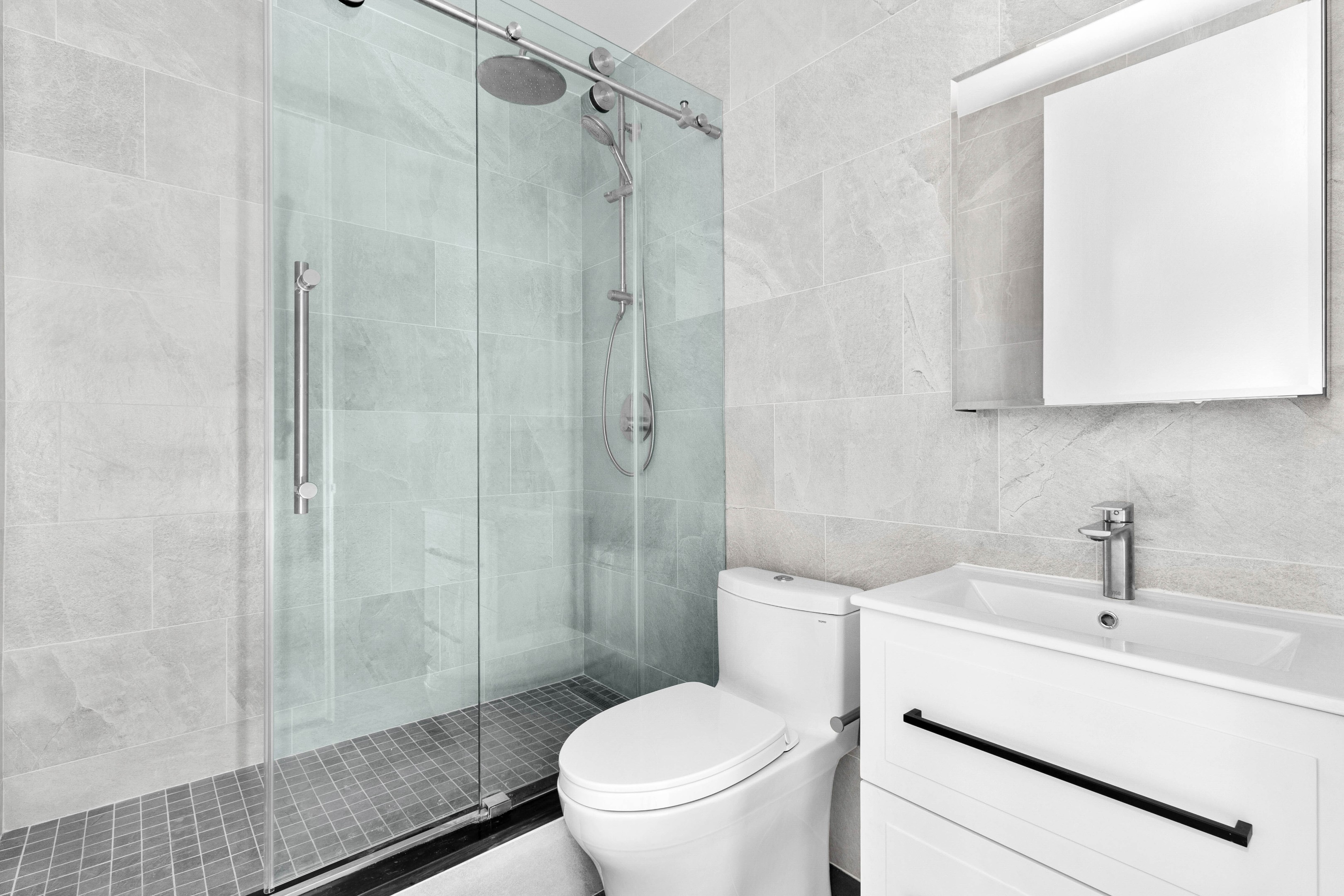 235 E 40TH Street 26G