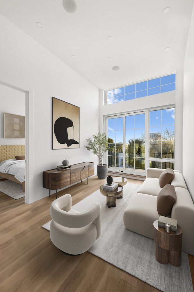 1019 HANCOCK Street 4A