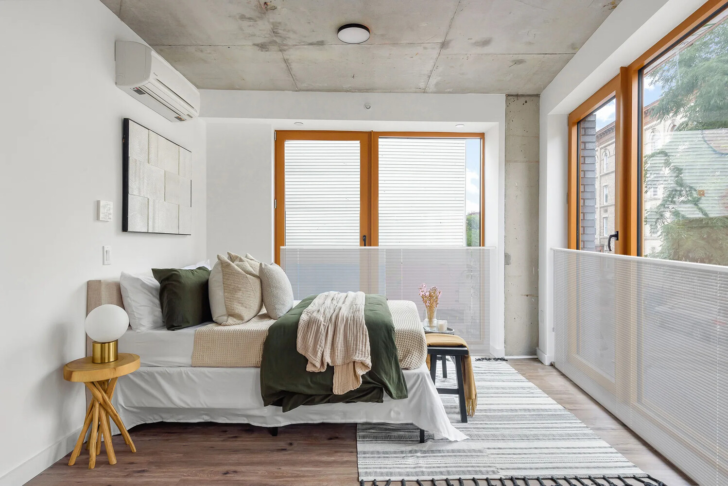 540 GRAHAM Avenue PH1