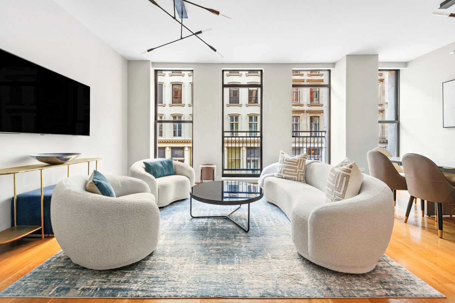 71 READE Street 2B