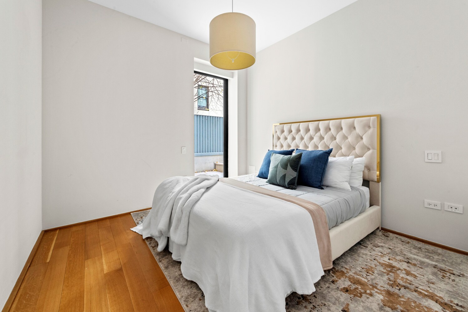 71 READE Street 2B