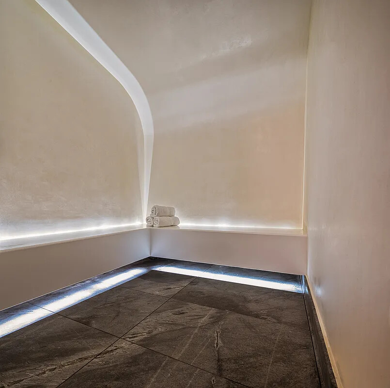 551 West 21st Street 4B