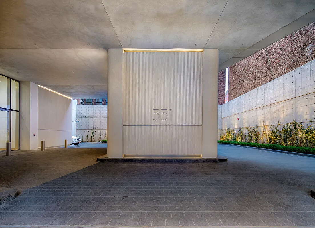 551 West 21st Street 4B