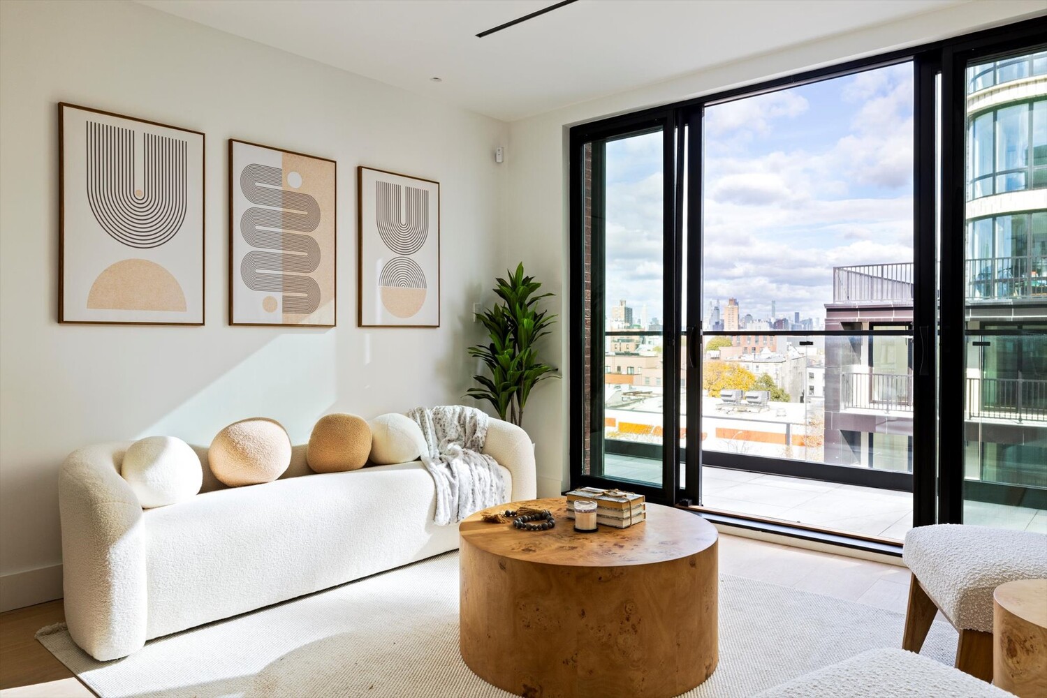 1025 PACIFIC Street PH6