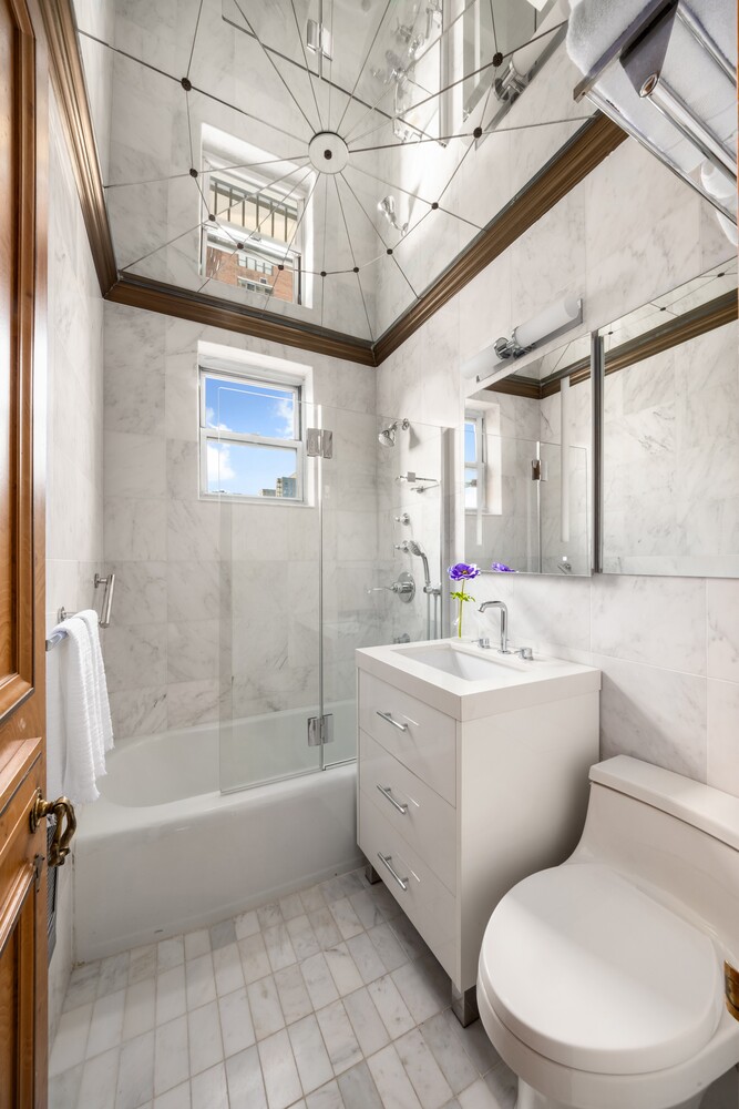 501 E 79TH Street PHB