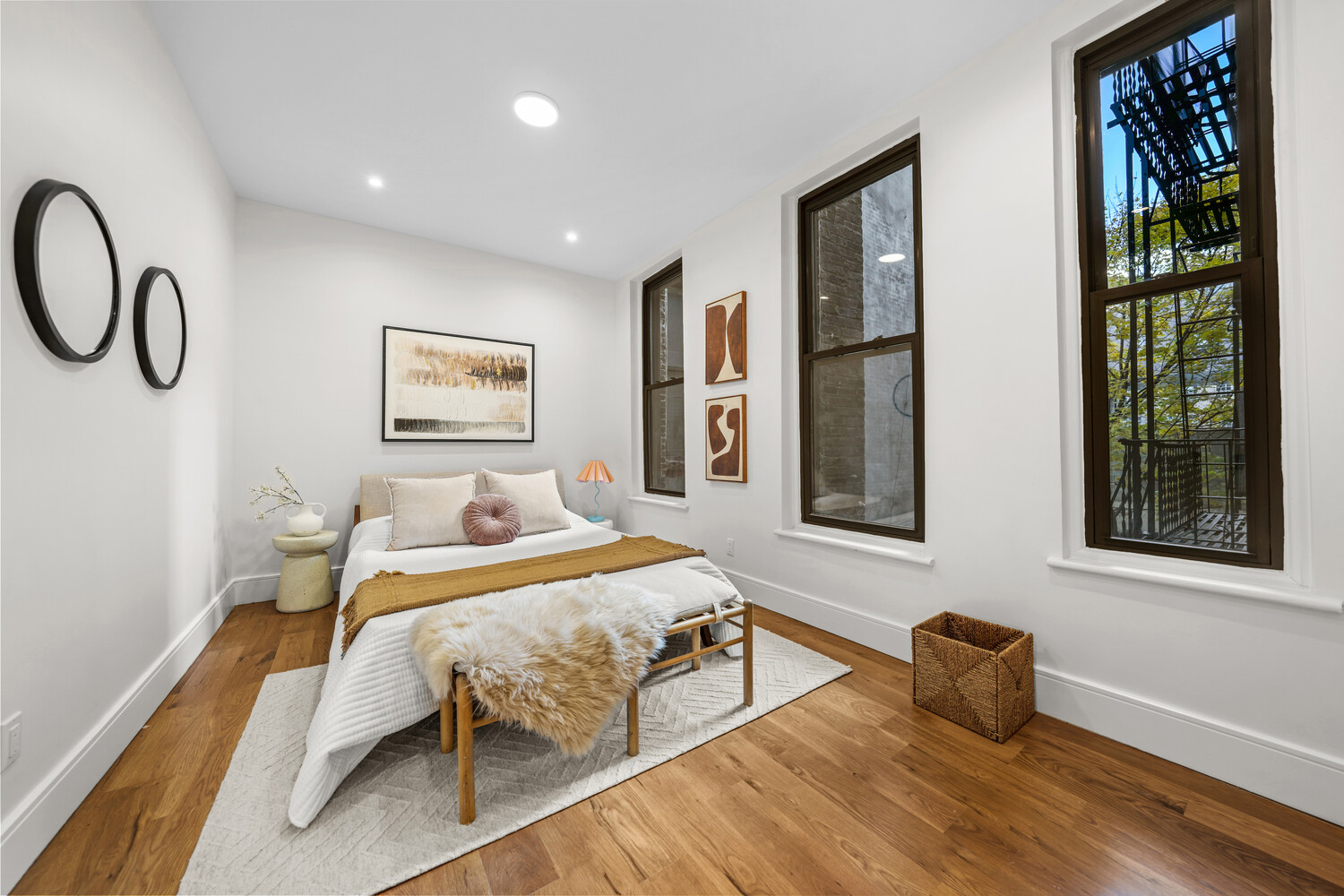 636 WARREN Street 2L