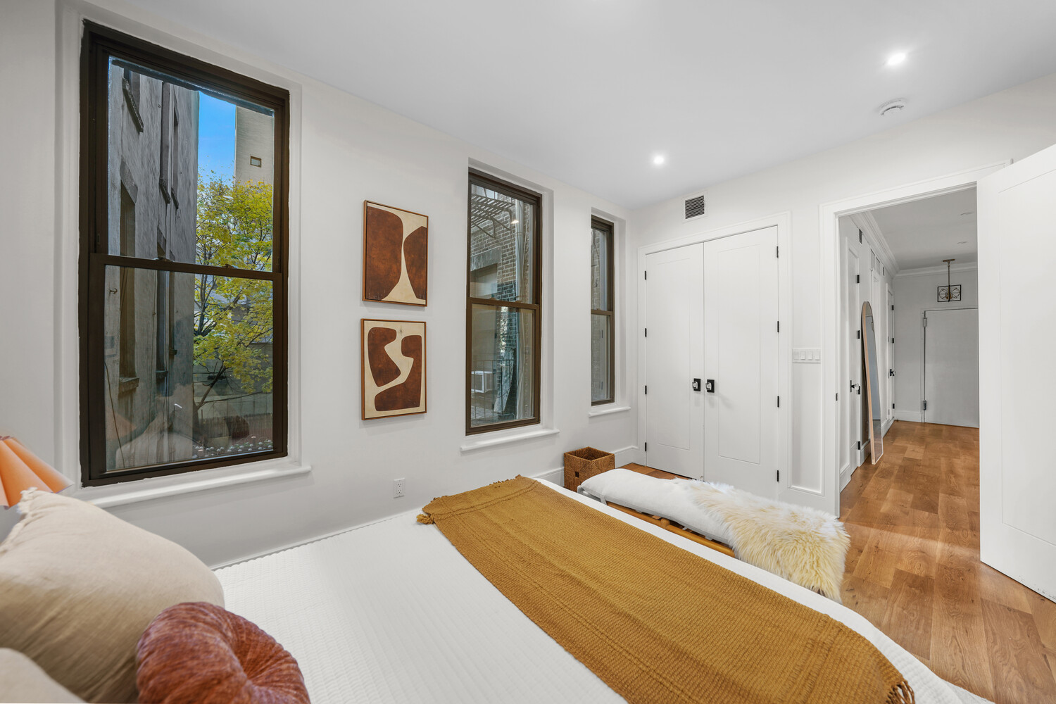 636 WARREN Street 2L