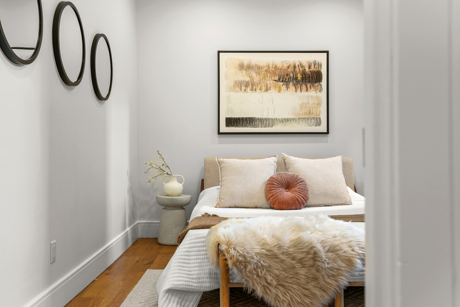 636 WARREN Street 2L