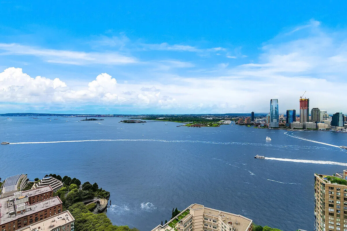 200 RECTOR Place 20J