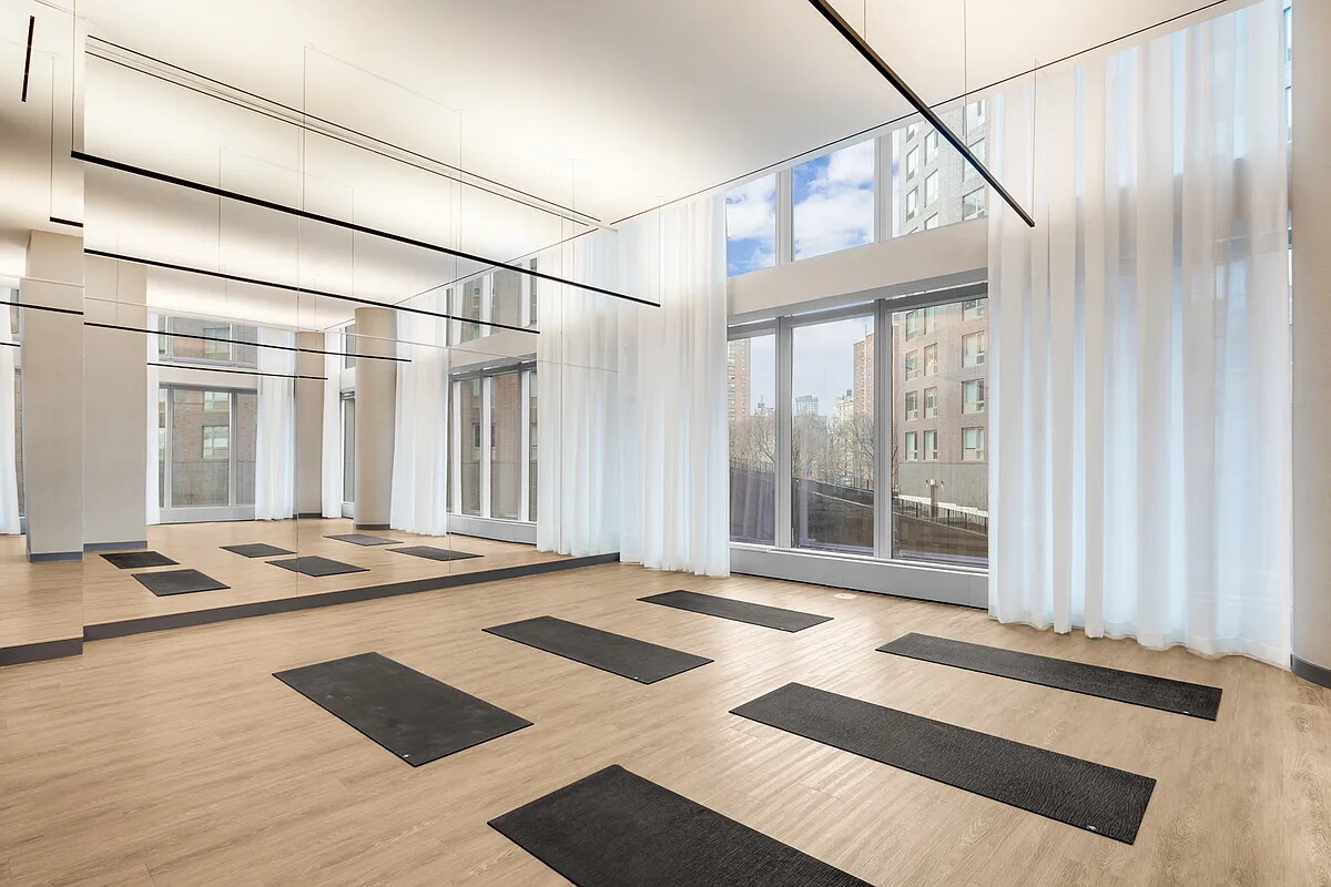 252 SOUTH Street 36C