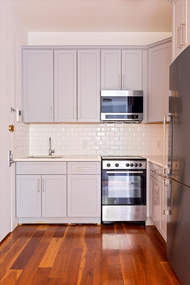 255 W 136TH Street TH