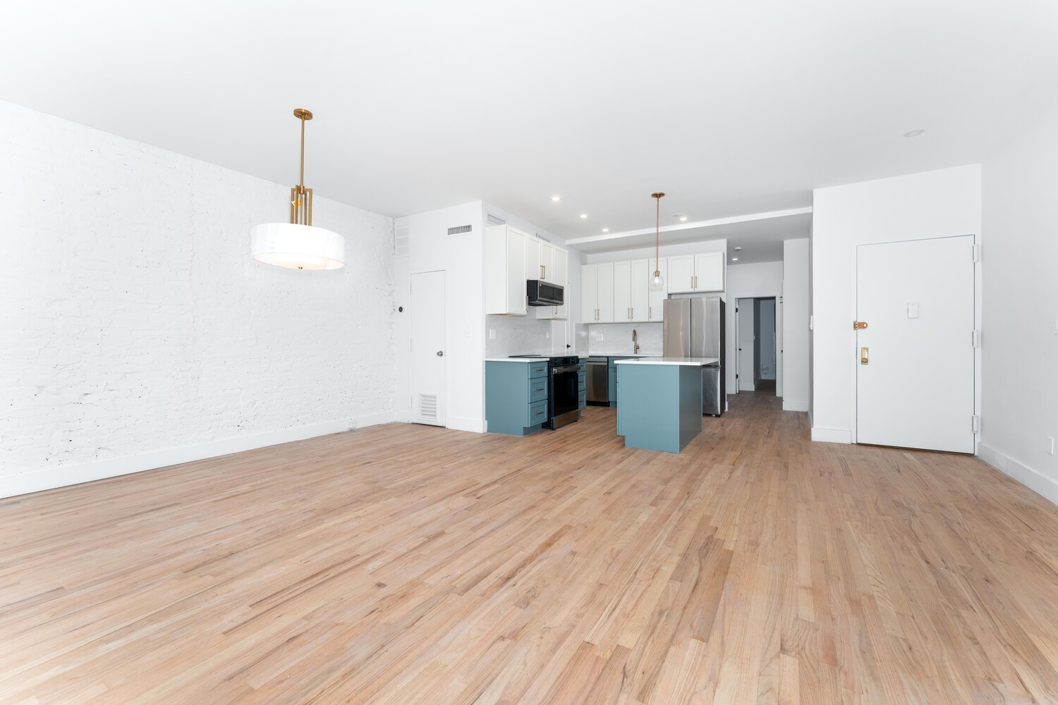 121 DIVISION Street 2A