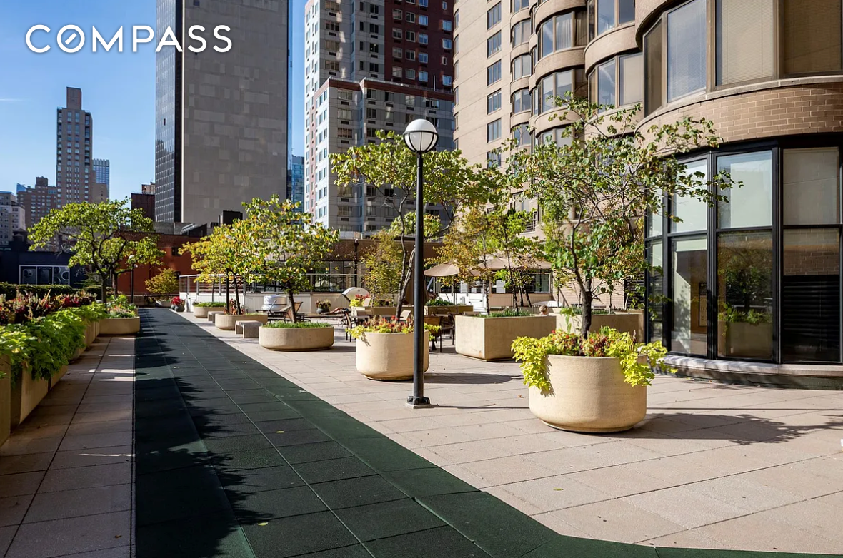 330 E 38th Street 26F