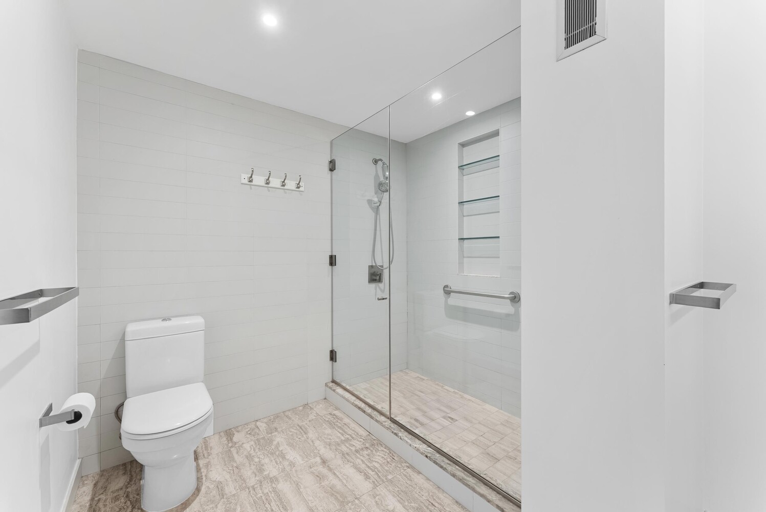 322 W 57TH Street 39K