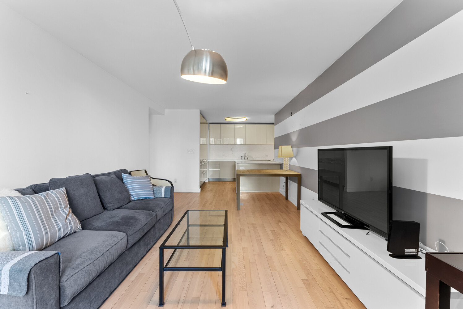 322 W 57TH Street 39K