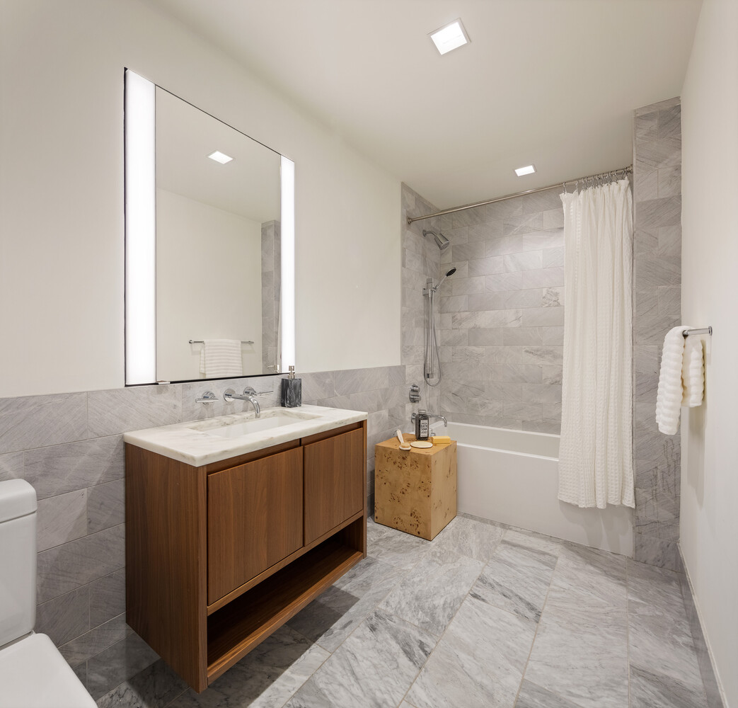 242 BROOME Street 11A