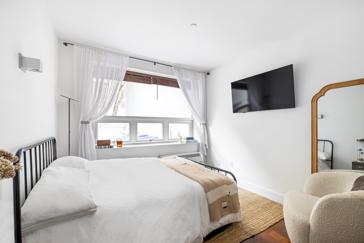 129 METROPOLITAN Avenue 1B