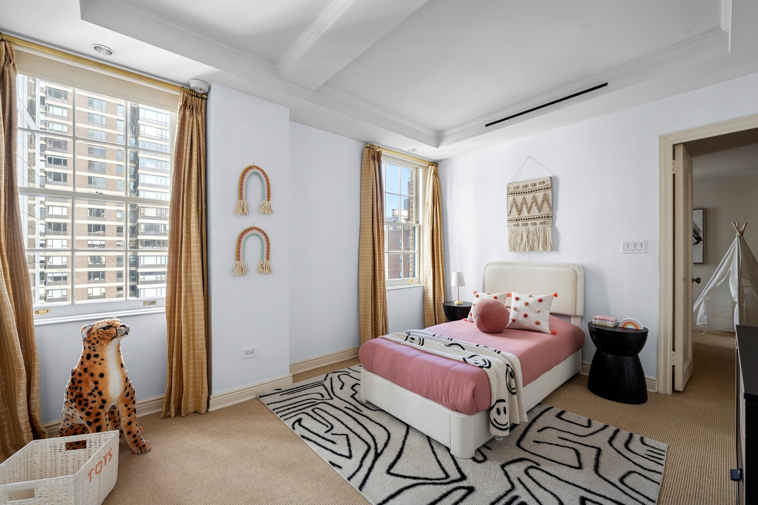 447 E 57TH Street 14