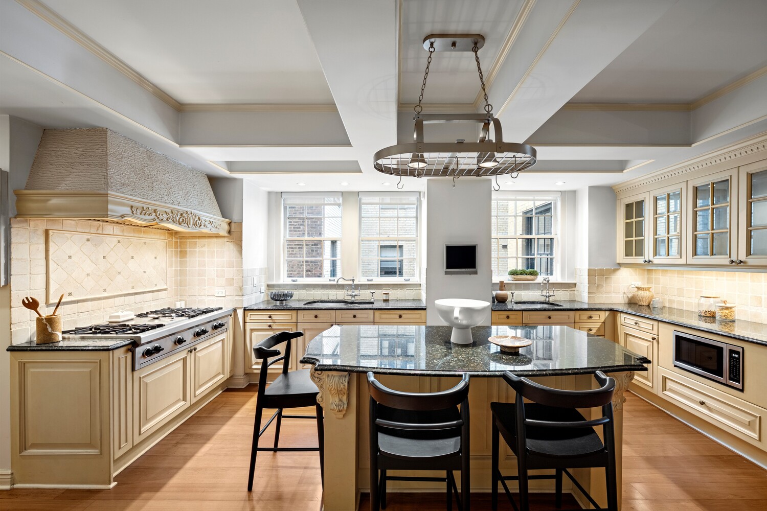 447 E 57TH Street 14