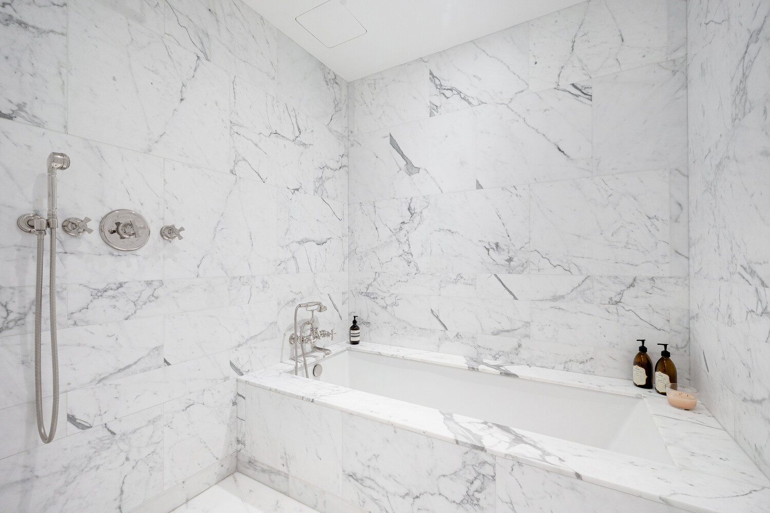 15 RENWICK Street TH3