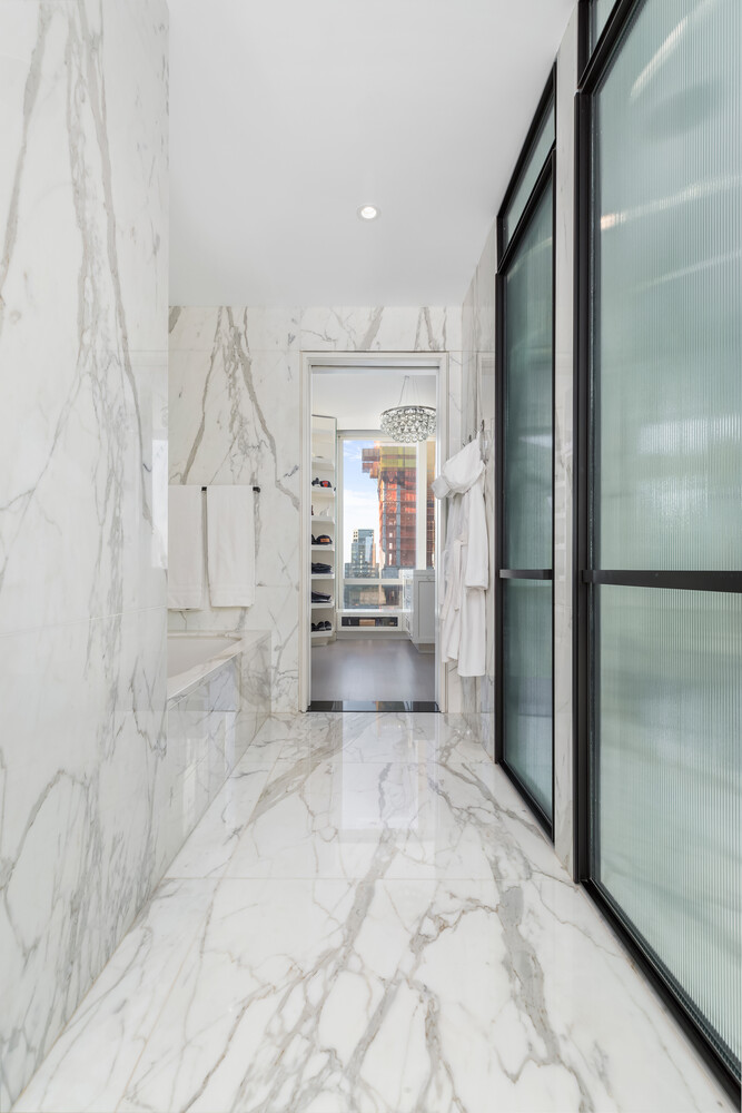 157 W 57TH Street 53B