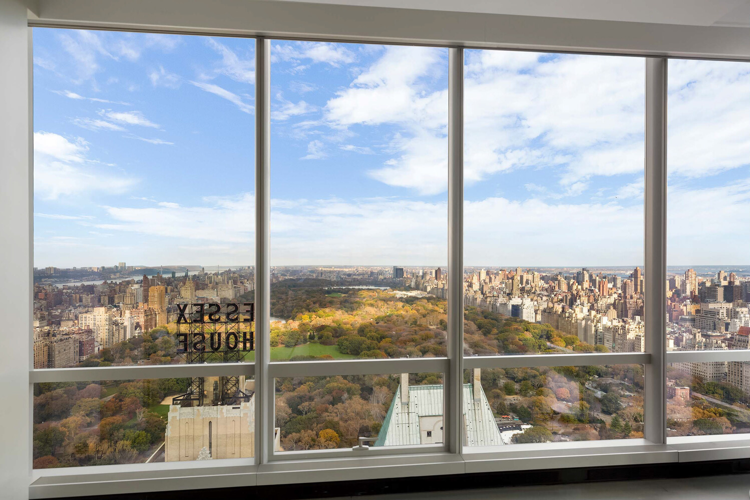 157 W 57TH Street 53B