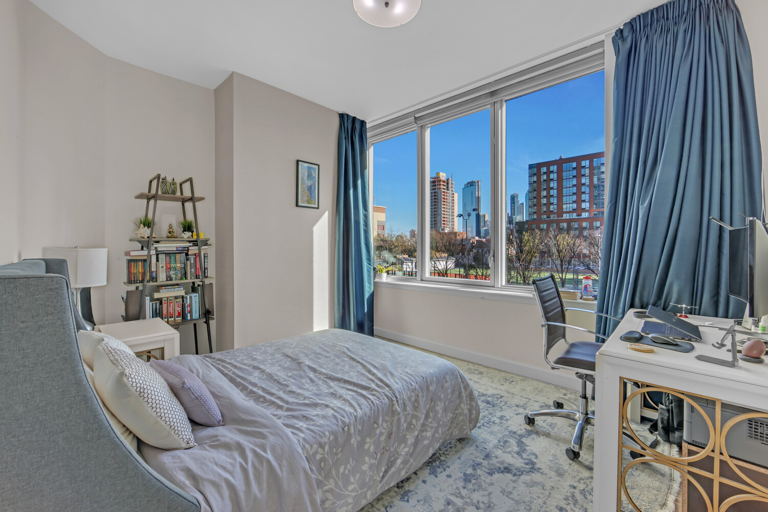 46-30 CENTER Boulevard 211