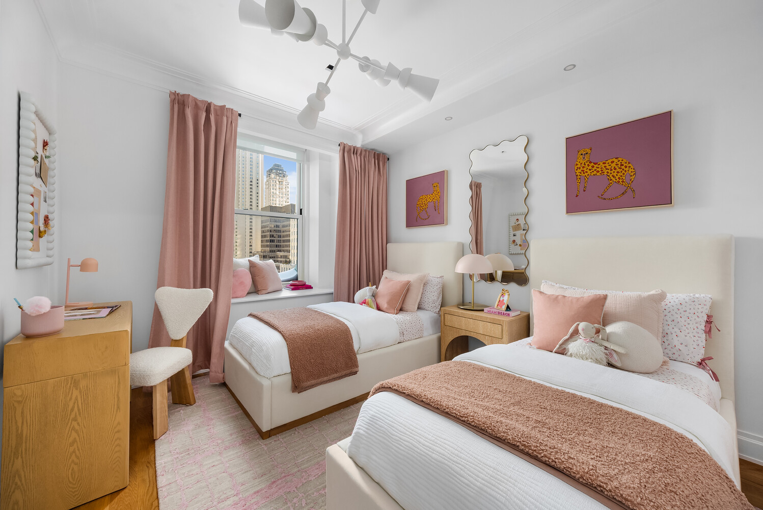 1 CENTRAL Park S 1711