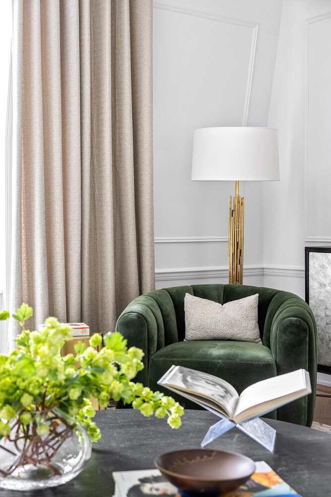 1 CENTRAL Park S 1711