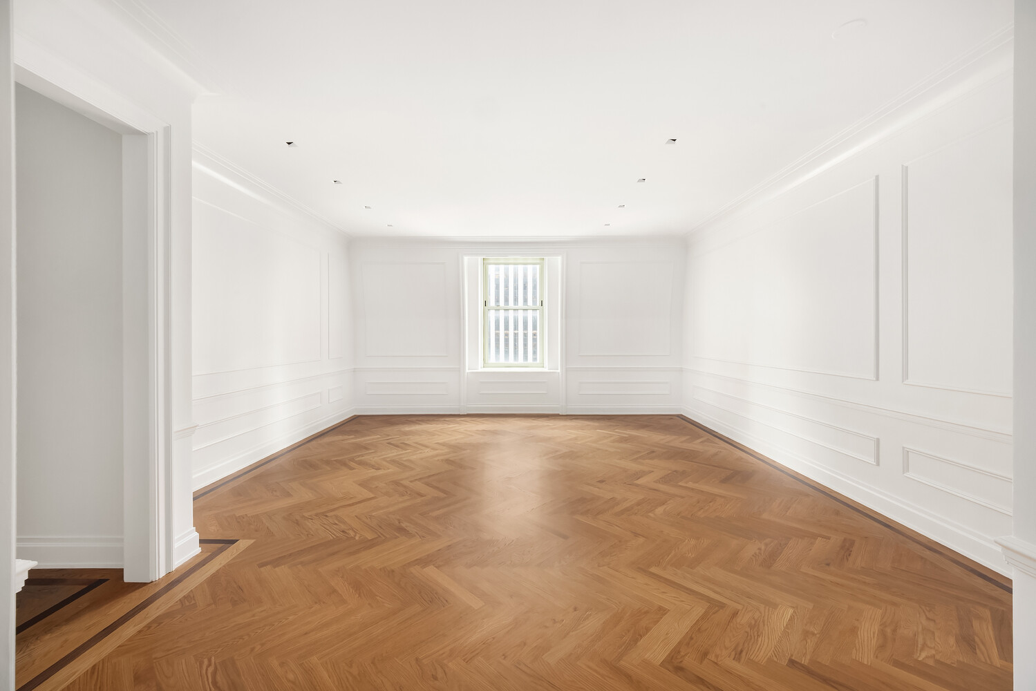 1 CENTRAL Park S 1711