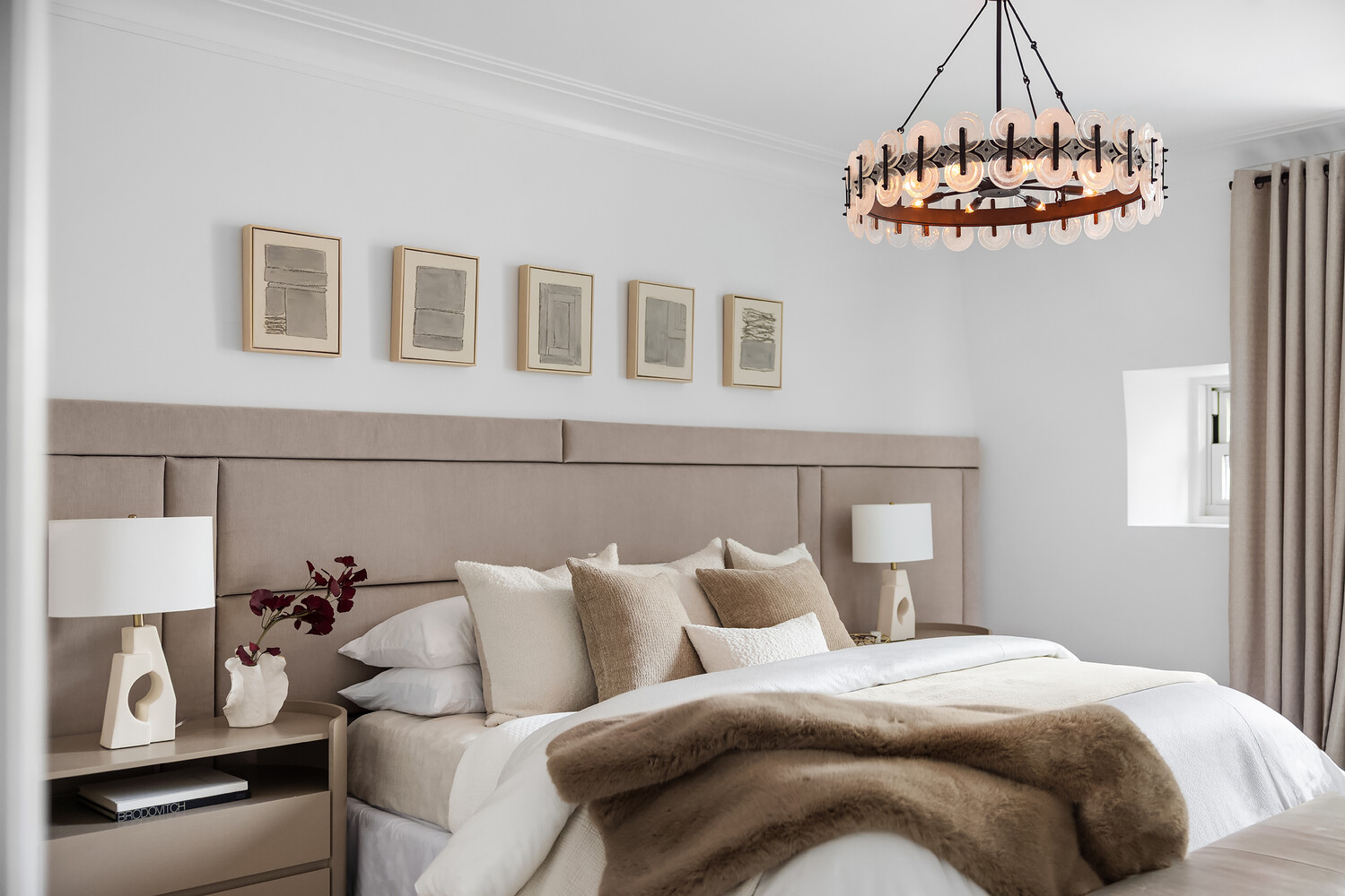 1 CENTRAL Park S 1711