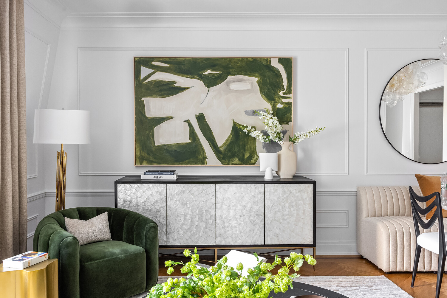 1 CENTRAL Park S 1711