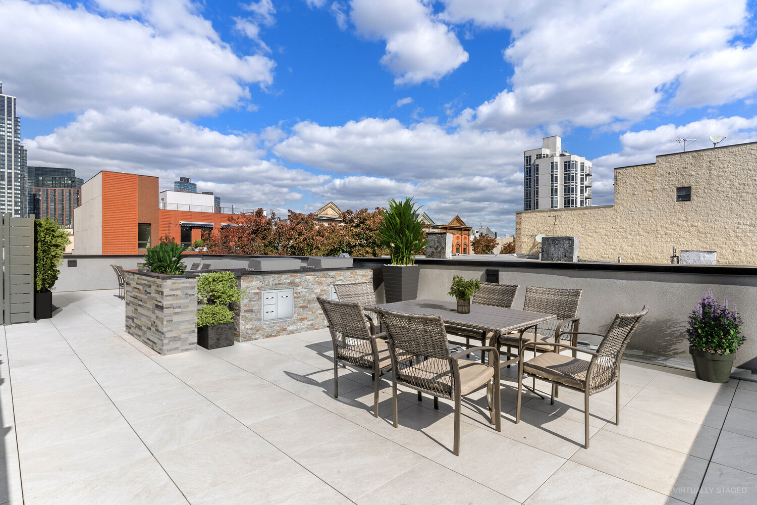 36 INDIA Street 2L