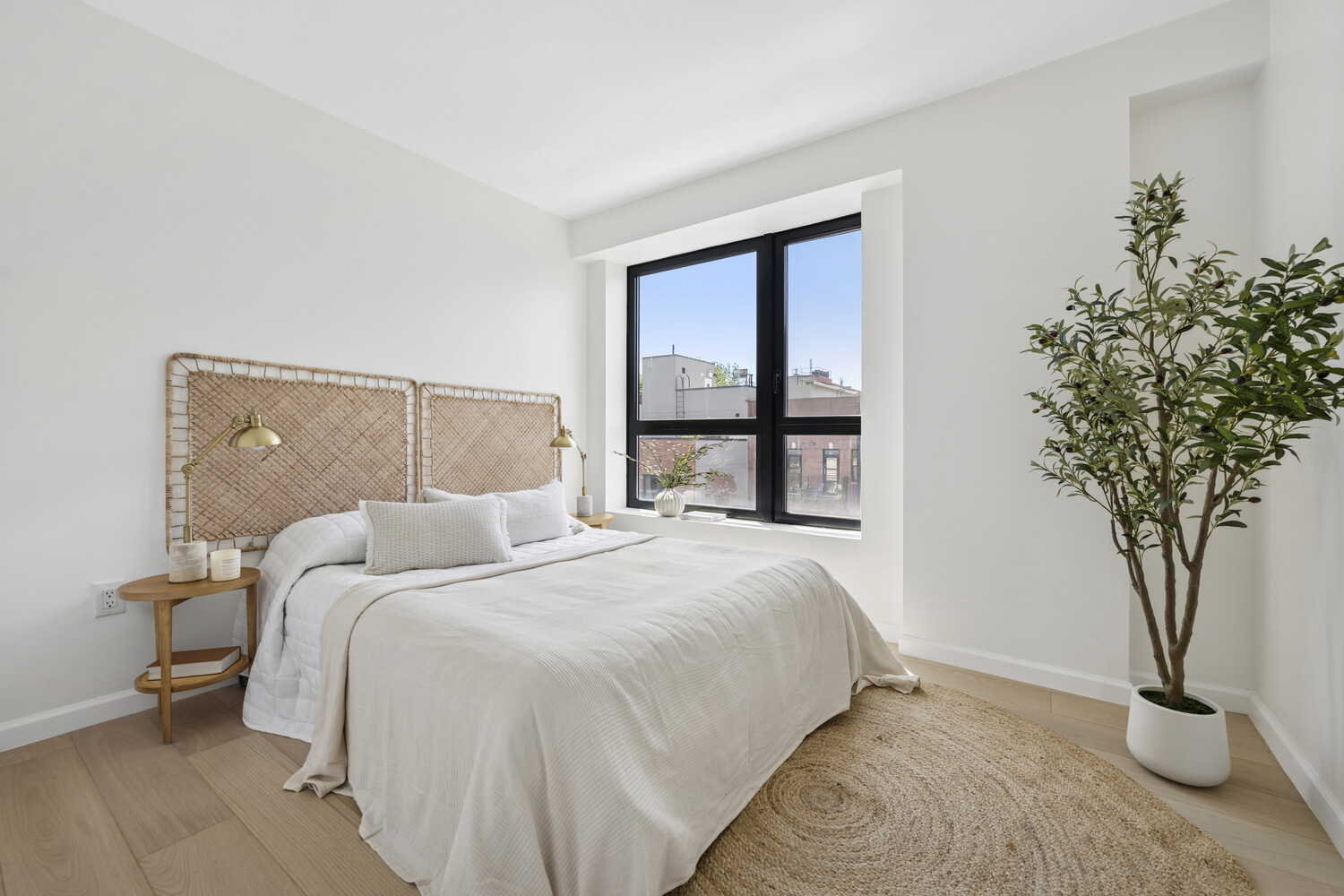 229 WITHERS Street 4C