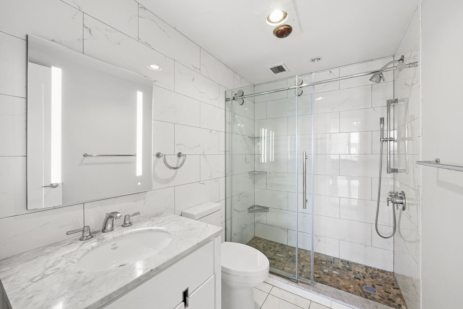 870 UNITED NATIONS Plaza 10G