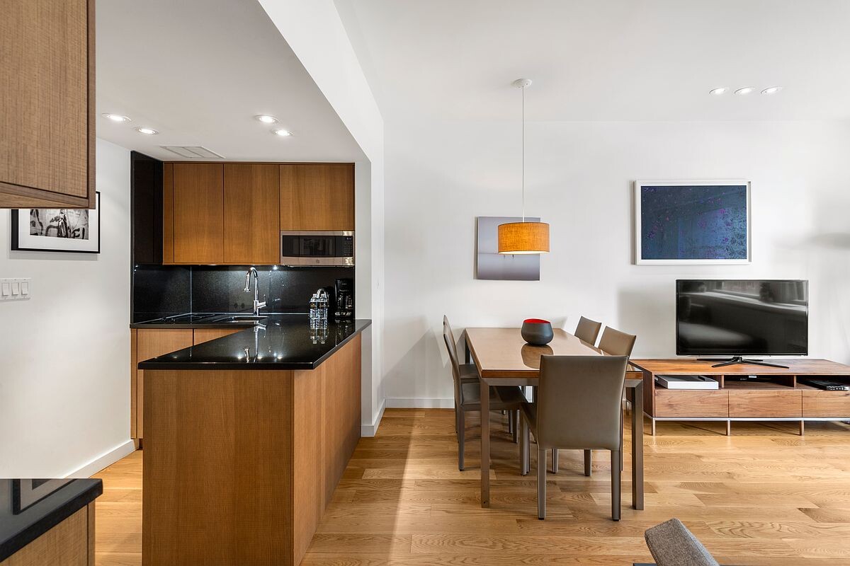 111 E 56TH Street 1406