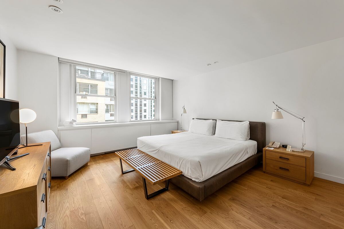 111 E 56TH Street 1406
