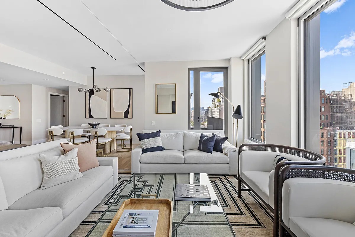 540 6TH Avenue 11A