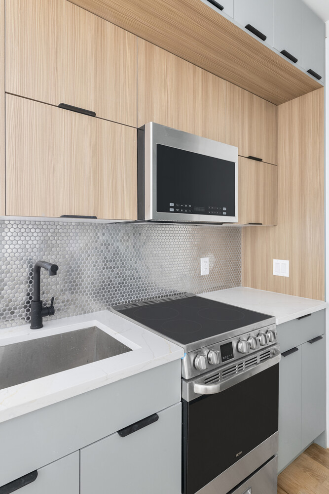 1479 STERLING Place 1B