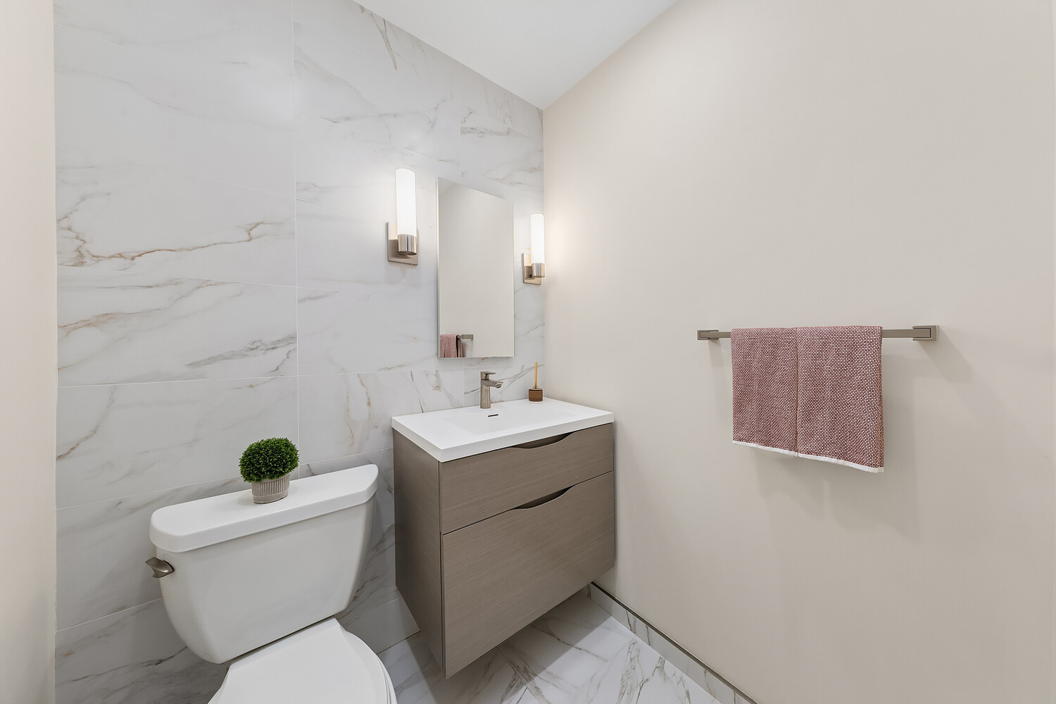 130 BARROW Street PH20