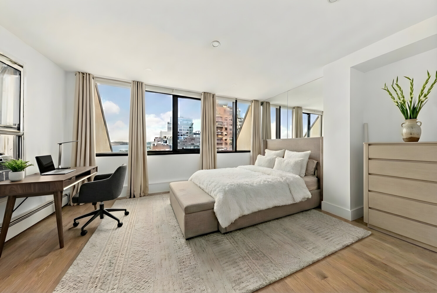 130 BARROW Street PH20