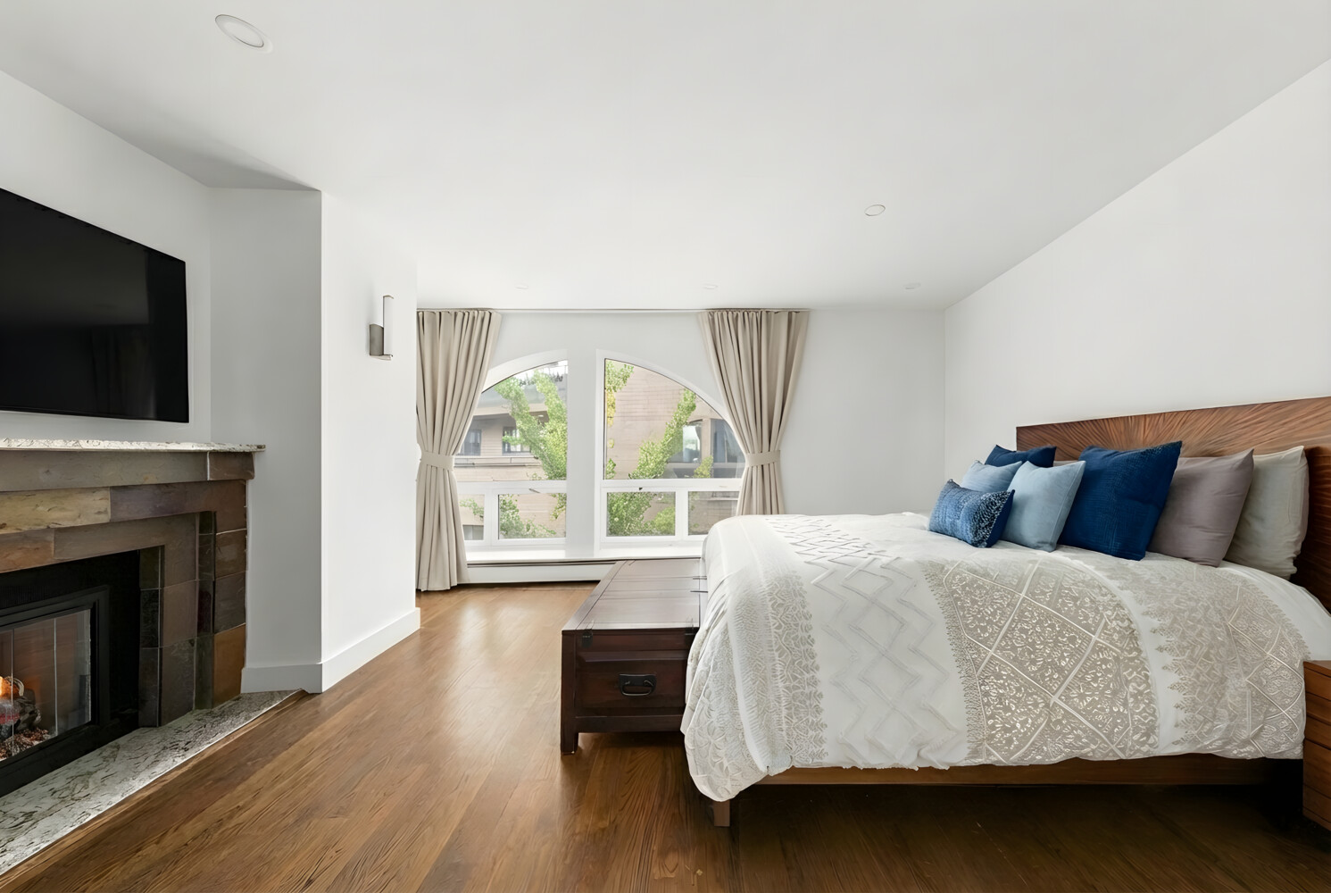 130 BARROW Street PH20