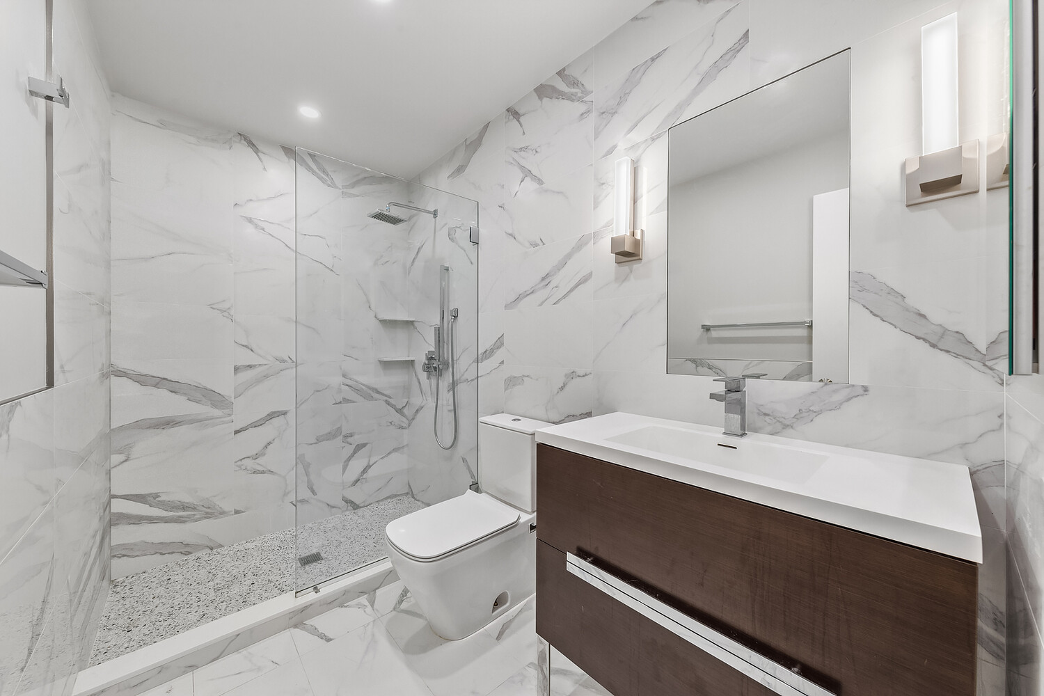 130 BARROW Street PH20