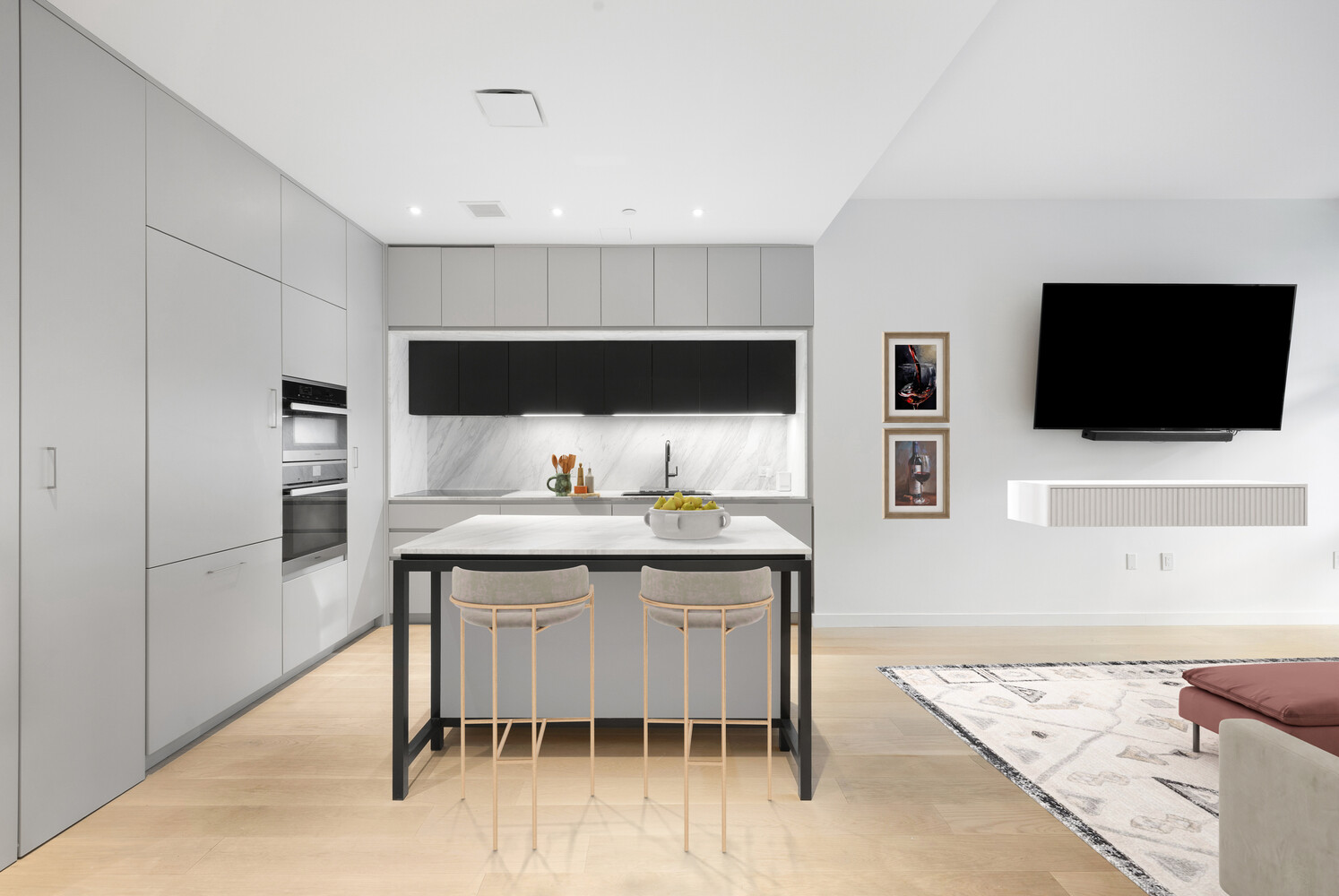 215 N 10TH Street 4D