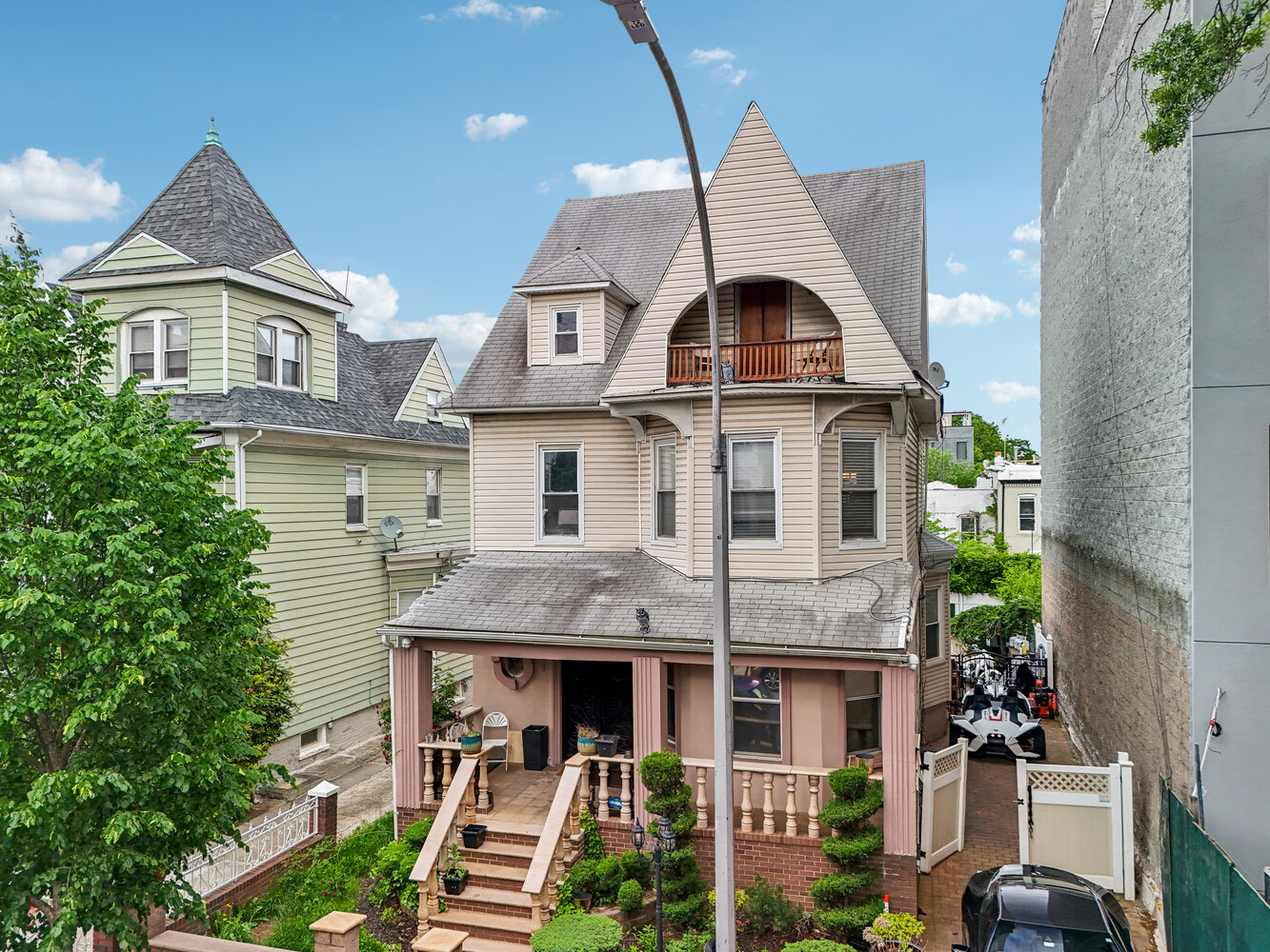 455 E 26TH Street