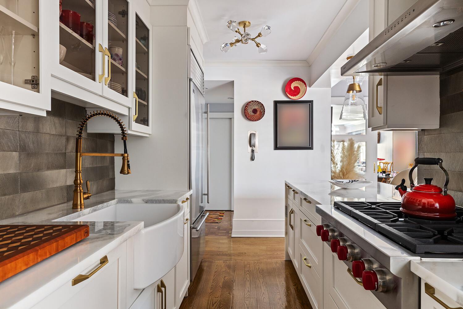 45 SUTTON Place S 10H