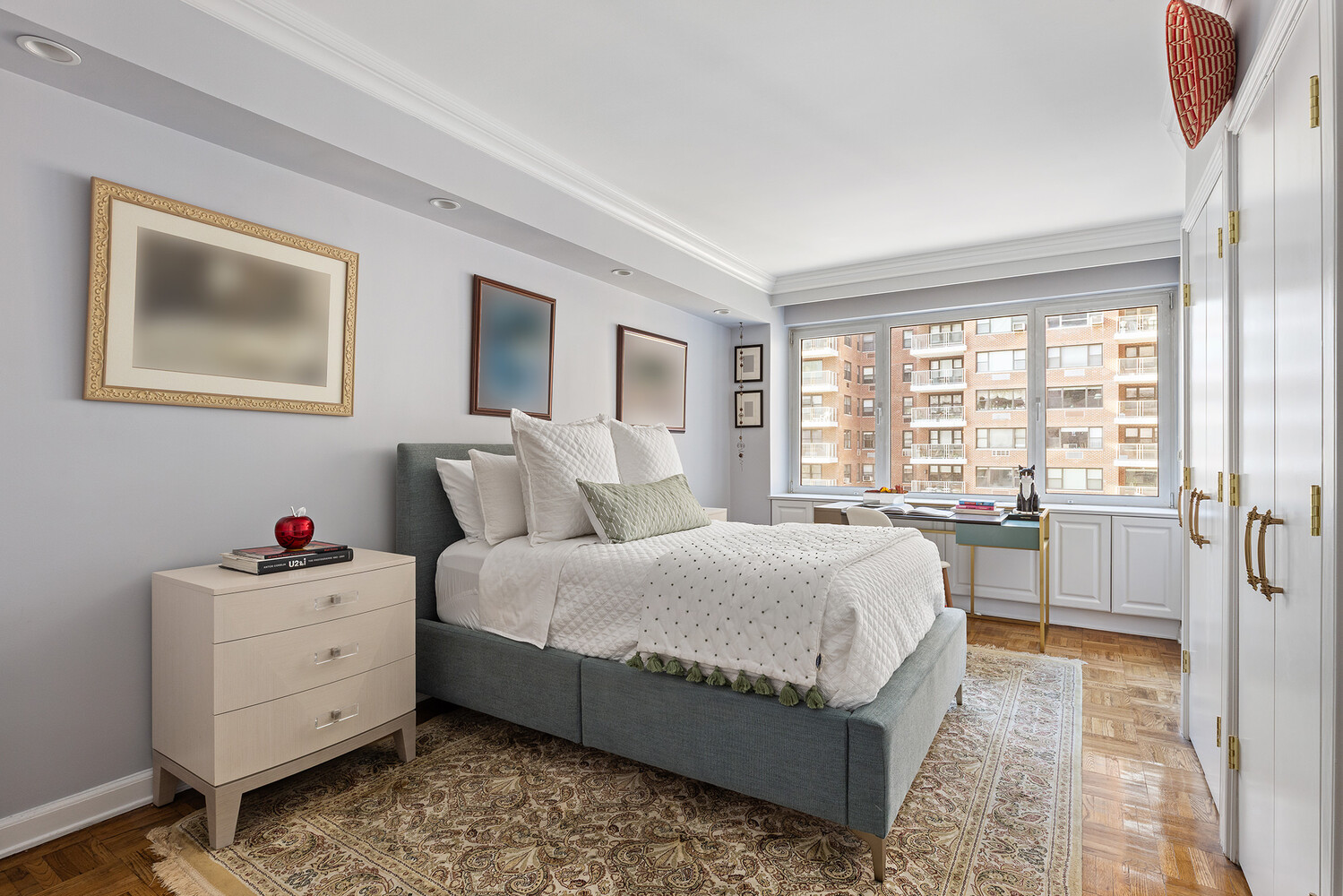 45 SUTTON Place S 10H