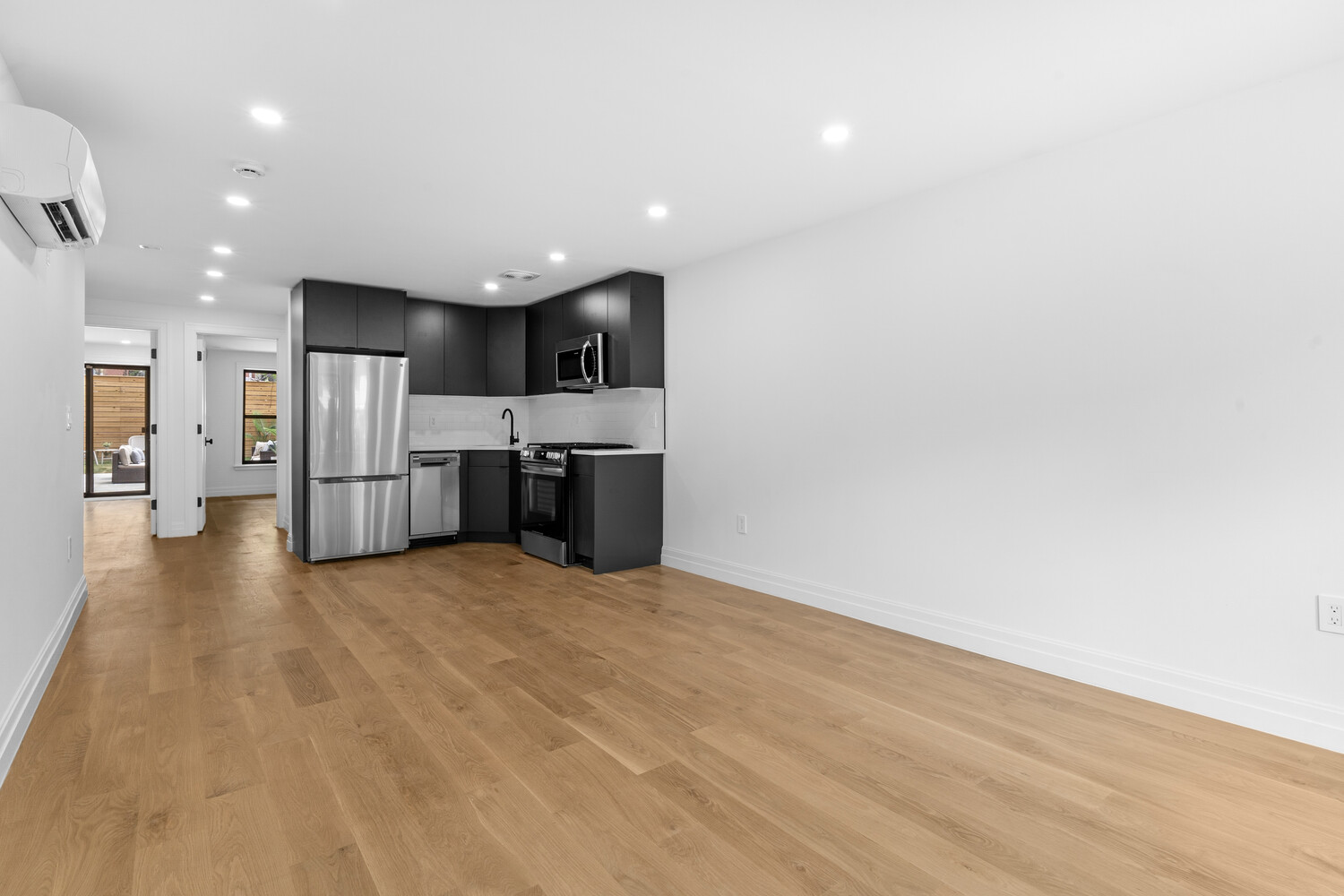 12 PILLING Street