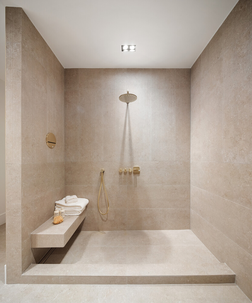 28 HERBERT Street 3B