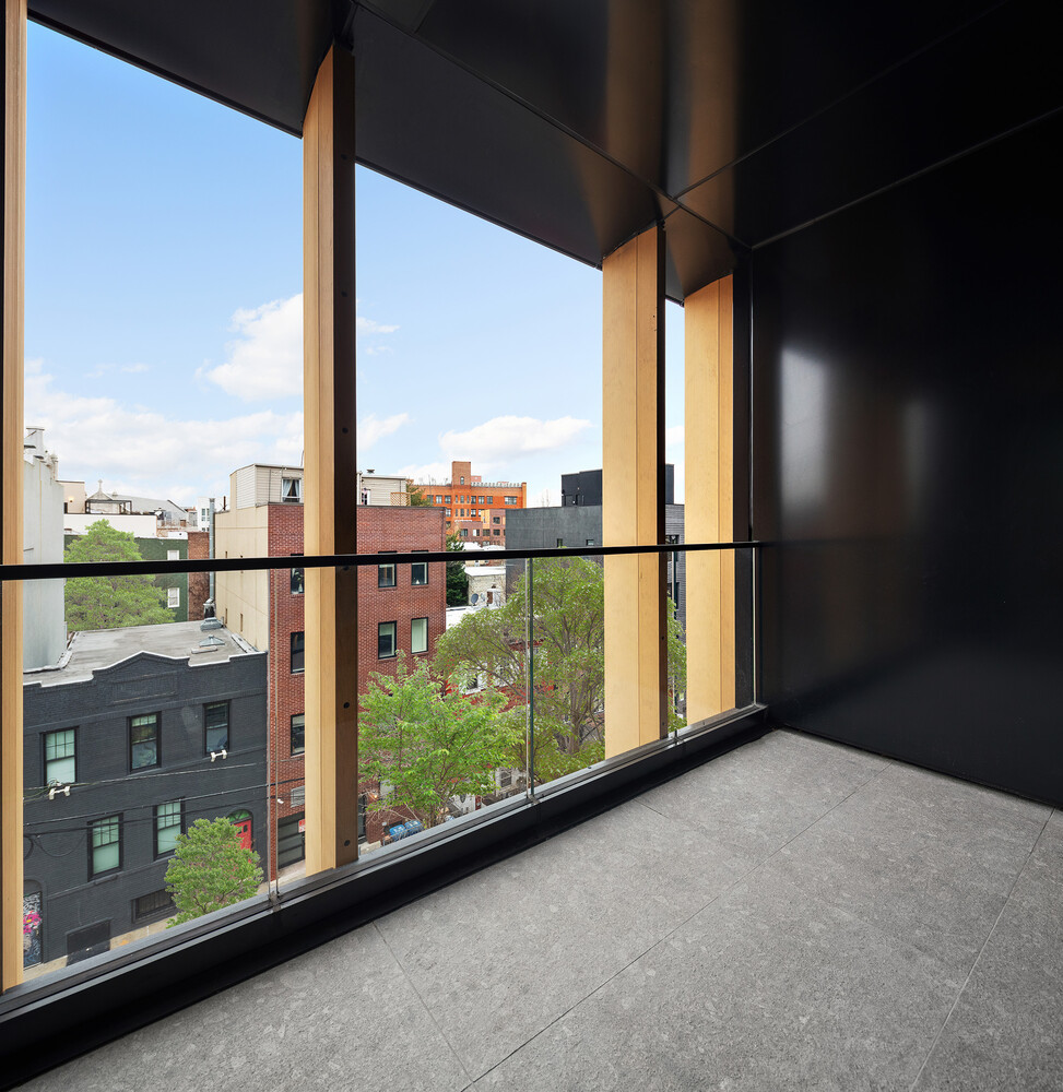 28 HERBERT Street 3B